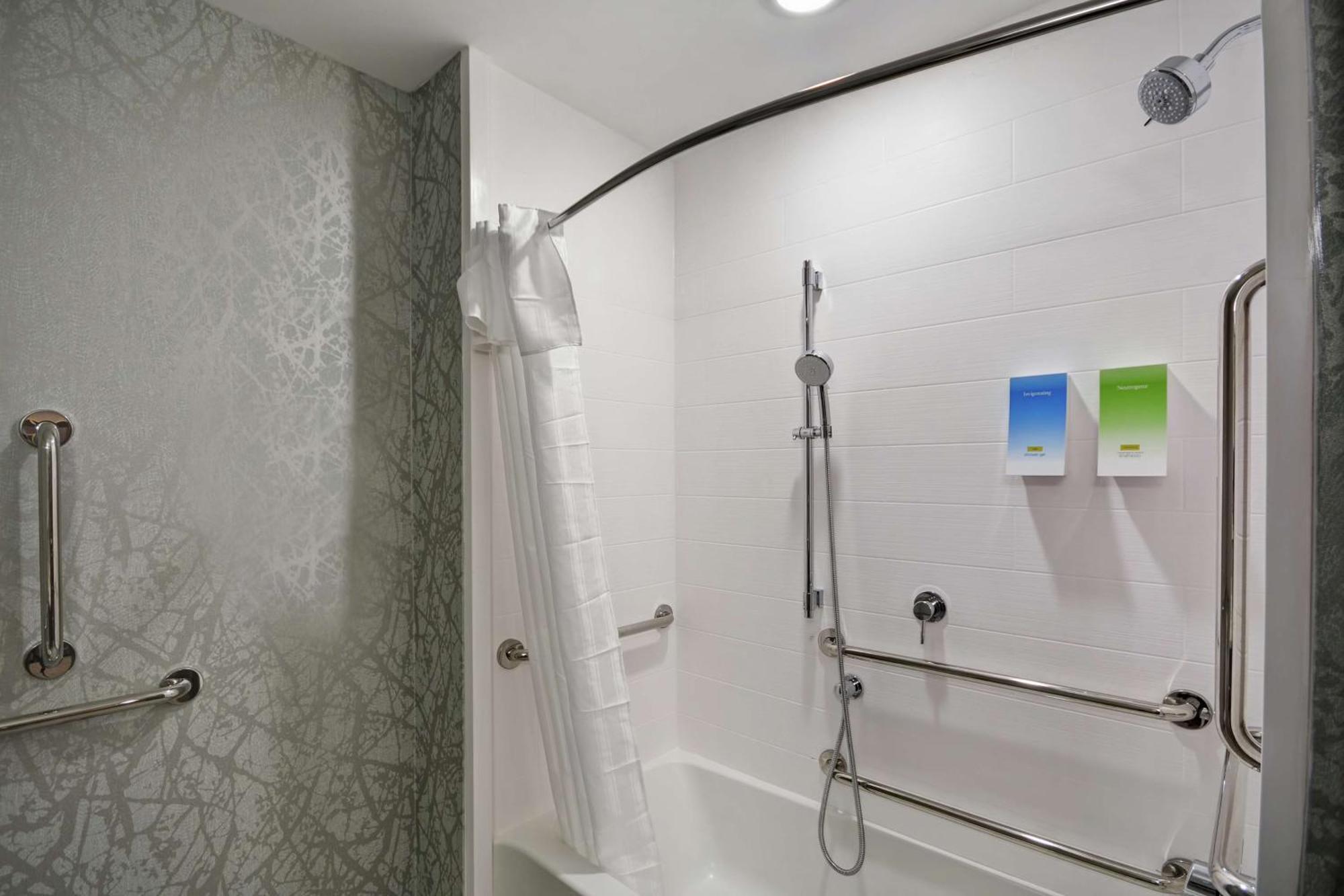 Home2 Suites By Hilton Grand Rapids North Walker Ngoại thất bức ảnh